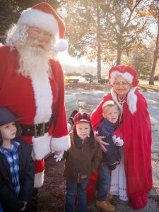 Santa and Mrs. Claus at Hensler Nursery