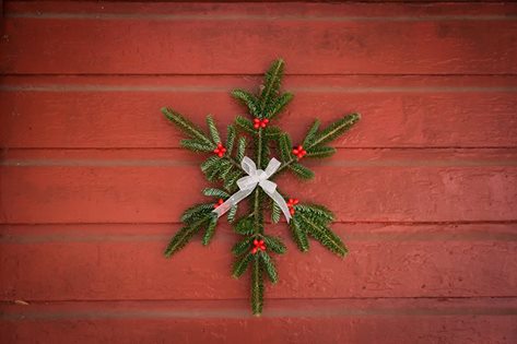 Christmas Snowflake Greenery